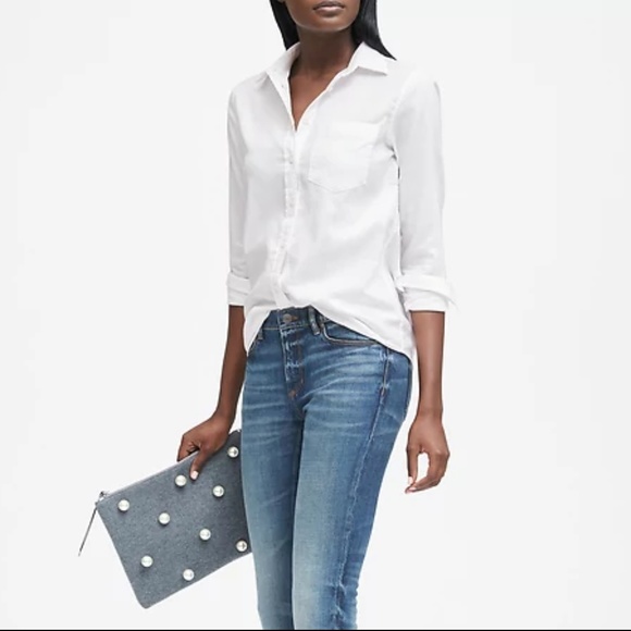 Banana Republic Tops - BANANA REPUBLIC WHITE BUTTON DOWN DILLON SHIRT